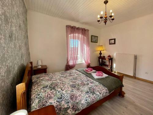 G�te Saint-germain-laprade, 4 Pi�ces, 5 Personnes - Fr-1-582-349