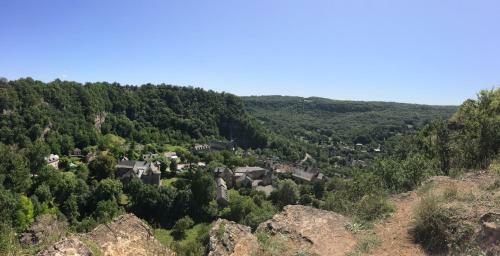 Maison � La Campagne Salles La Source Aveyron