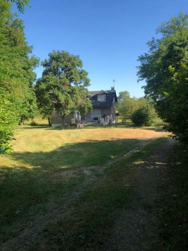 Maison � La Campagne Salles La Source Aveyron