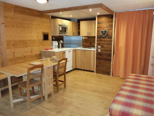 Apartamento Studio Tignes, 1 Pi�ce, 4 Personnes - Fr-1-406-232