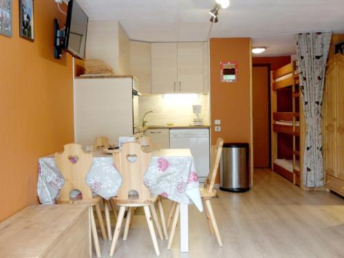 Apartamento Studio Tignes, 1 Pi�ce, 4 Personnes - Fr-1-406-222