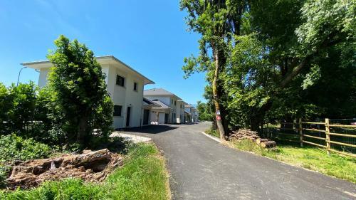 Villa Aux Peupliers De Pradian - Delrive