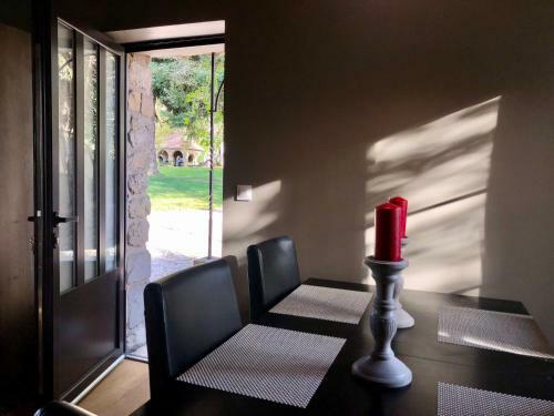 Hostal Le Prieur� De Bazainville