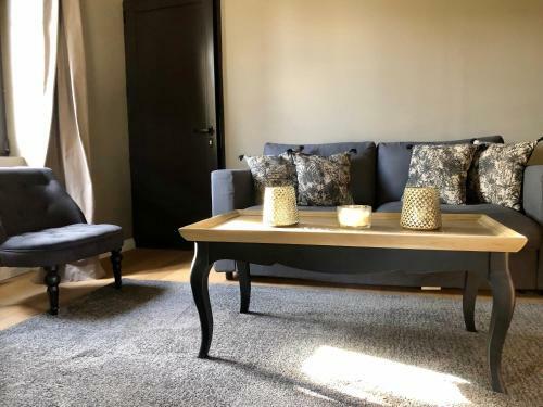 Hostal Le Prieur� De Bazainville