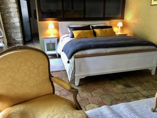Hostal Le Prieur� De Bazainville