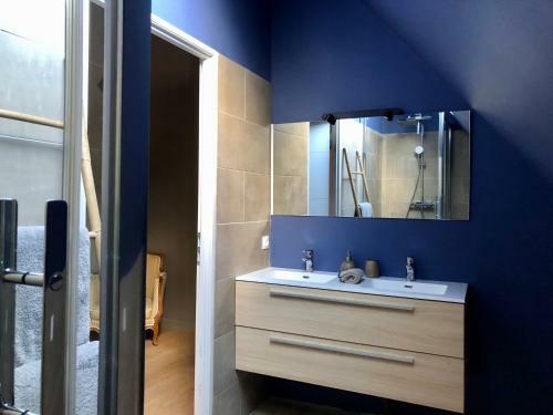 Hostal Le Prieur� De Bazainville