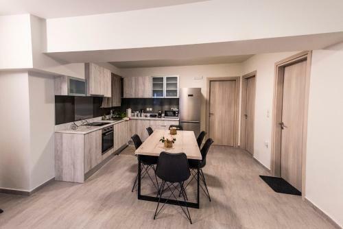 Theo And Ms Luxurious Apartments