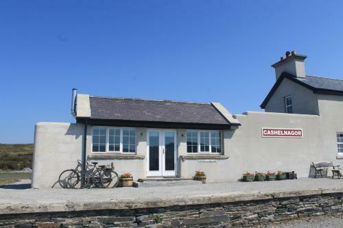 Lodge Cashelnagor Railway Station