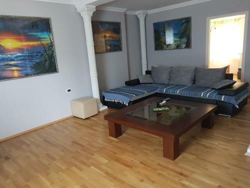 Hostal Guesthouse Amar