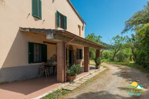 Maremma Holidays: Casale A Scarlino Scalo
