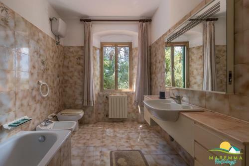 Maremma Holidays: Casale A Scarlino Scalo