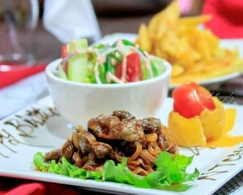 Hostal Phomolong Guest House Soweto