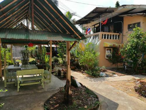 Hostal Orchid Guest House