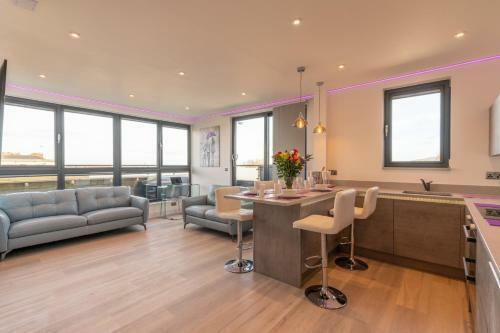 Apartamento Central Penthouse With Hot Tub & Views 22