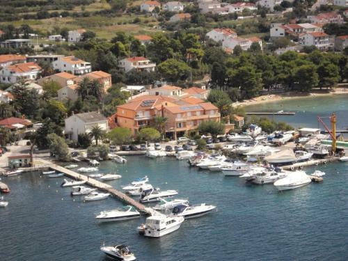 Apartamento Room With Breakfast, By Sea