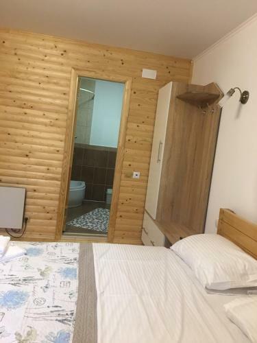 Lodge ????