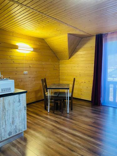 Hostal Nikol Guest House