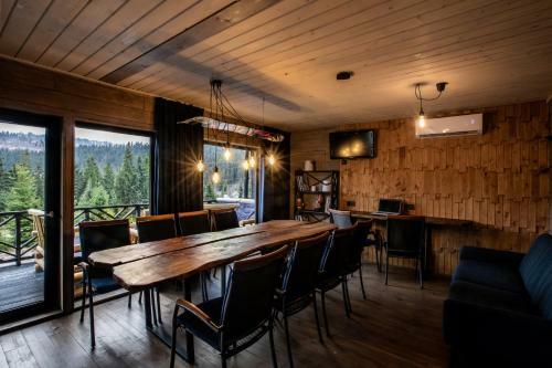 Black Chalet