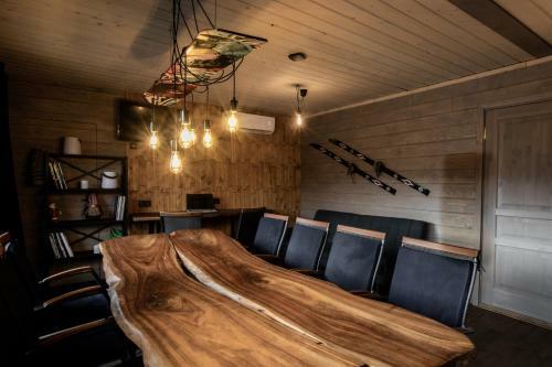 Black Chalet
