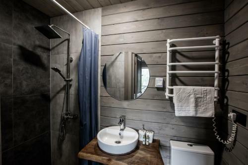 Black Chalet