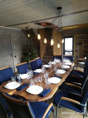 Black Chalet