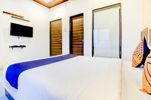 Hotel Spot On 79399 Om Residency Classic