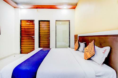 Hotel Spot On 79399 Om Residency Classic