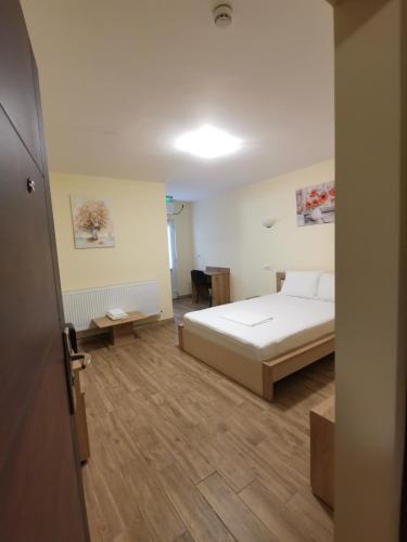 Bed & Breakfast Cazare Timisoara T90