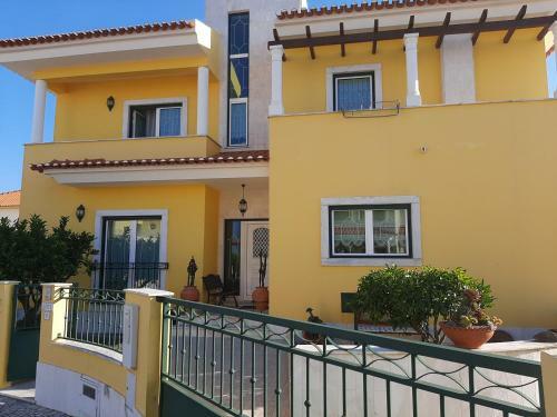 Hostal Maria In�s House