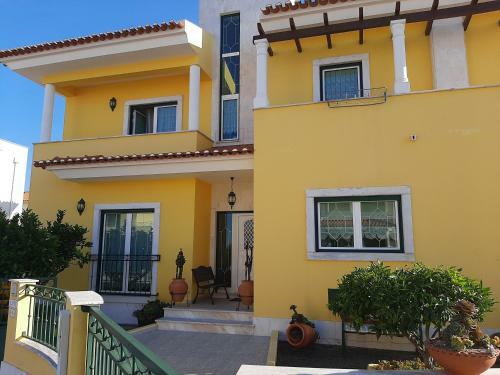 Hostal Maria In�s House