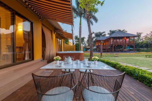 Stayvista At Vedanta Farm Villa