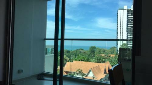 Apartamento The Peak Tower Pratamnak Pattaya