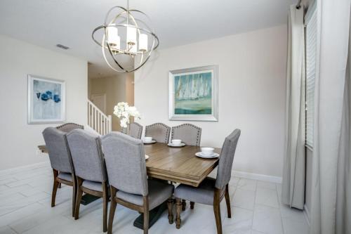 1585tempo Home