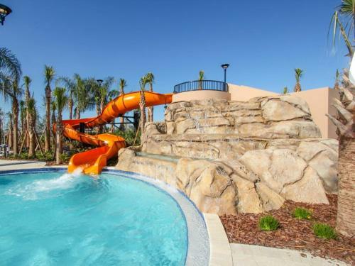 Desirable Solterra - 6 Bdm With Pool Spa Villa