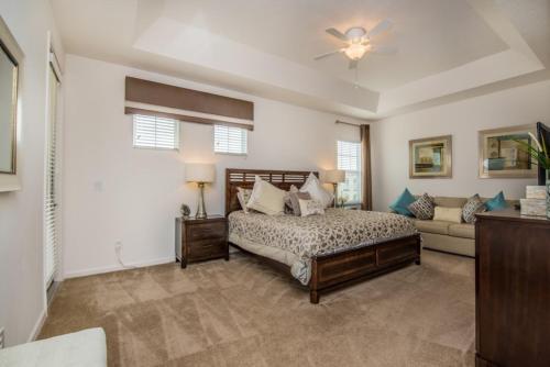 Desirable Solterra - 6 Bdm With Pool Spa Villa