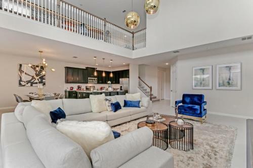 1787cvt Luxury 6 Bed Villa With Saltwater Pool Spa Villa