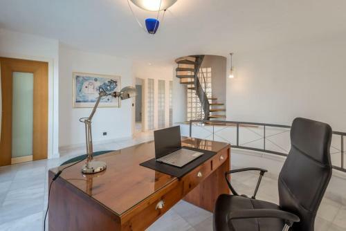 Gregory's Luxury Villa In Chania-70m2 Pool-2000m2 Garden And Plot