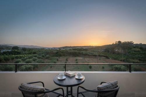 Gregory's Luxury Villa In Chania-70m2 Pool-2000m2 Garden And Plot