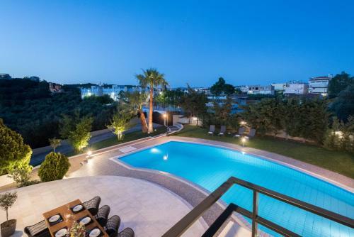 Gregory's Luxury Villa In Chania-70m2 Pool-2000m2 Garden And Plot
