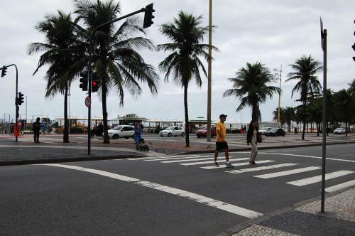 Apartamento Em Copacabana - Posto 02
