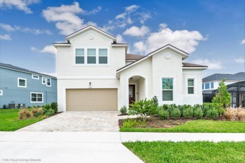New Solara 5 Bdm Townhome With S Facing Pool Villa