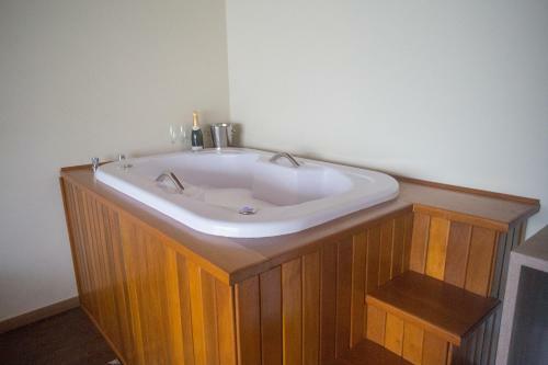 Lodge Pousada Terra Dos P�ssaros