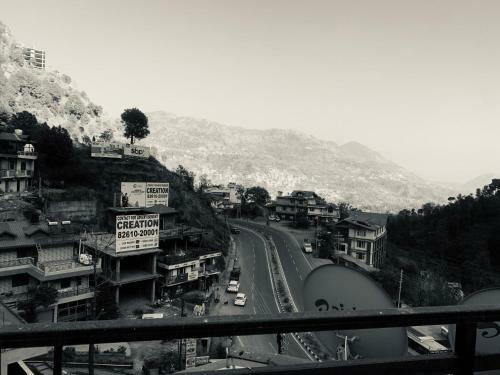 Kuvam View Home Stay