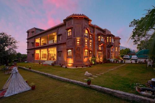 Lodge Stayvista At Castle Oodeypore