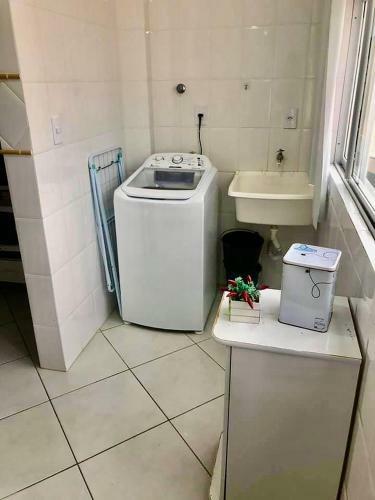 Bombinhas Apartamento Condom�nio San Victor 2 Quartos Com Piscina