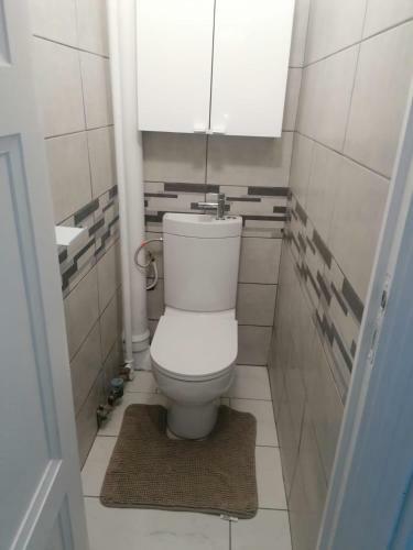 Hostal Sweet Appartment Avec Wifi Et Parking