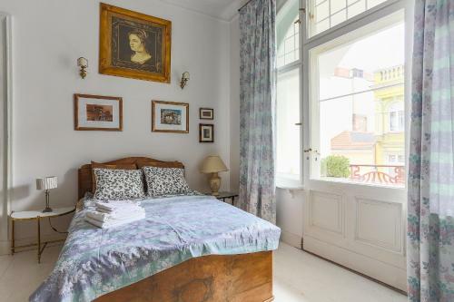 Real Old Town Apartment