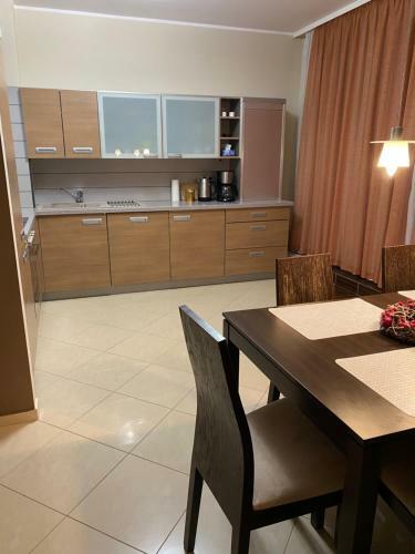 Apartament Ustro?ski