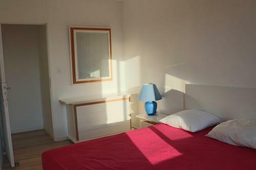 Maison De Village Sur Donz�re
