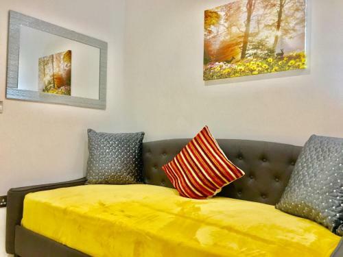 London Excel 2 Bedrooms River View Apartment
